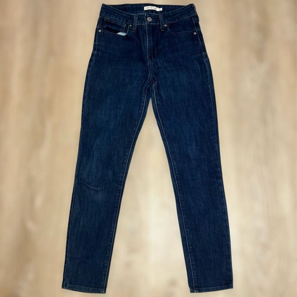 Levi’s 721 High Rise Skinny Dark Navy Blue Wash 5 Pocket Styling, Women’s 27
